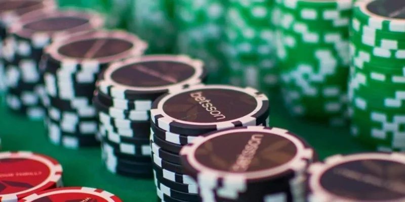 Các mẹo chơi poker online tăng cơ hội thắng