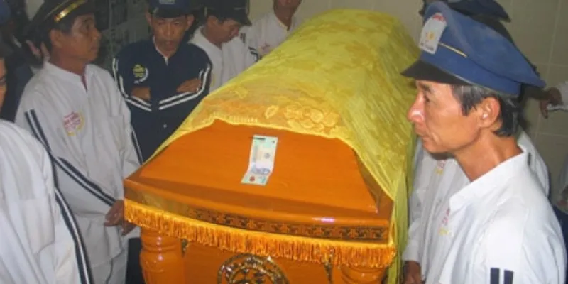 Nằm mơ thấy quan tài - Có phải dấu hiệu của sự may mắn sắp đến? 4 Mơ thấy quan tài thì đánh số nào để thắng lớn?