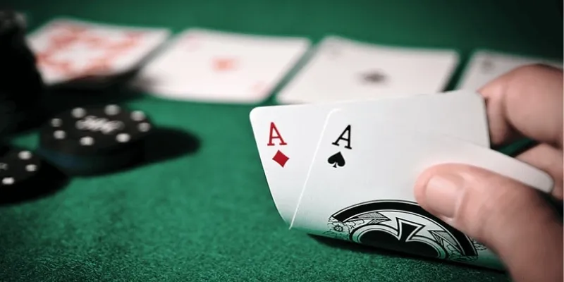 Khám phá các thế bài cơ bản trong game bài xì dách