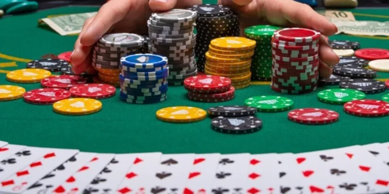 Tìm hiểu luật chơi phỏm chuẩn xác