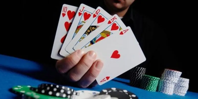 Tìm hiểu sơ lược về trò chơi Tú lơ khơ